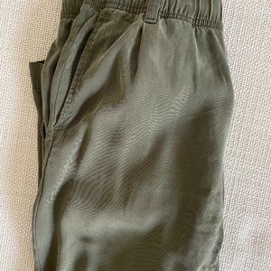 Gap High-rise Tencil Pants in Olive Green